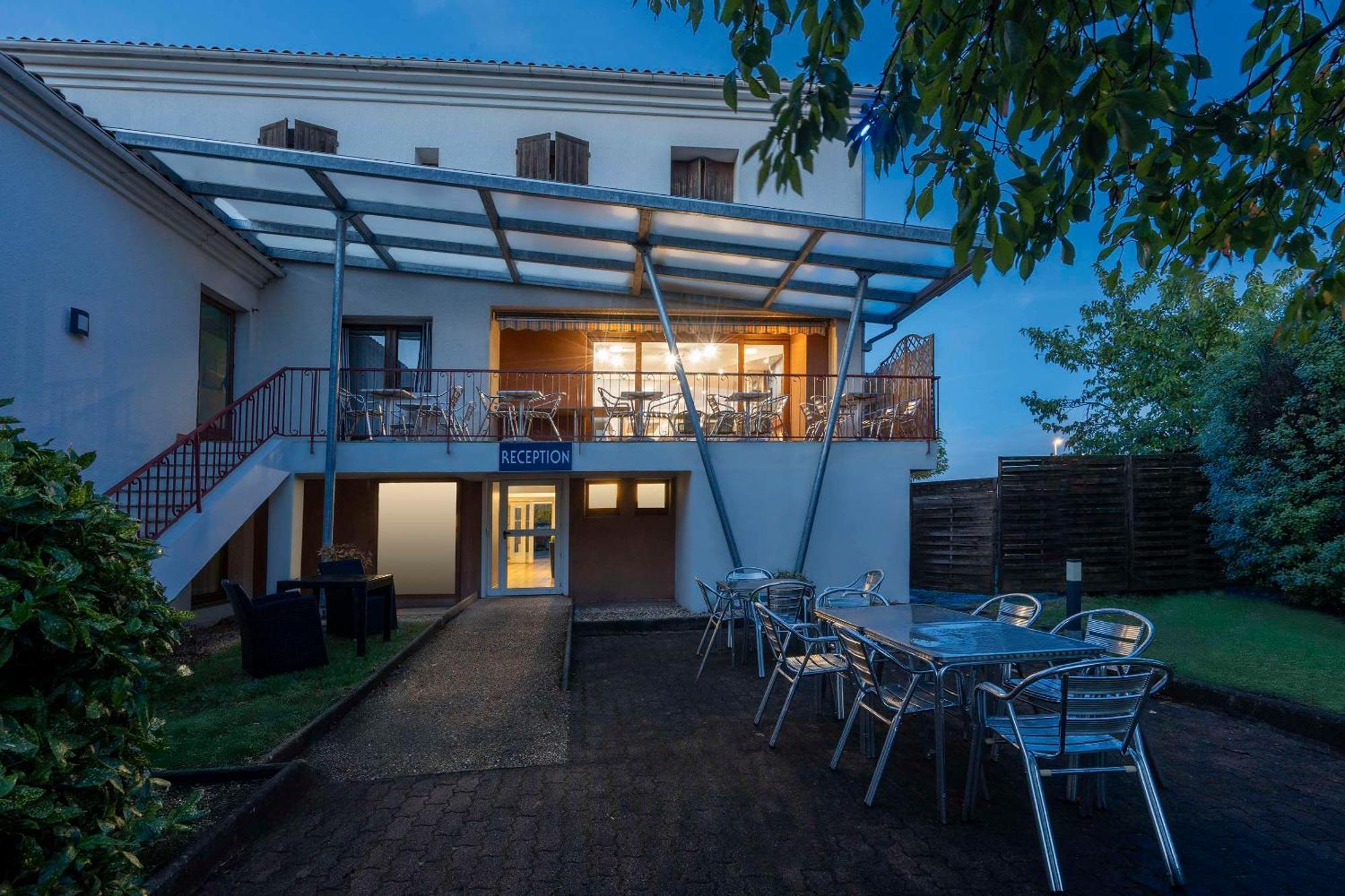 Sure Hotel By Best Western Saintes Exterior foto